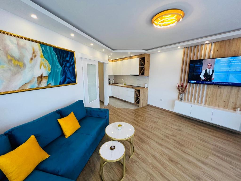 GRAND LUX Apartment photo 1