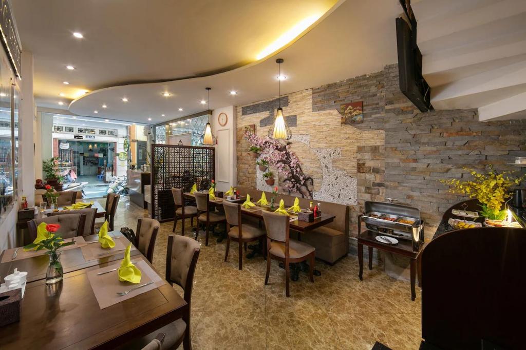 Bay Luxury - Vision Boutique Hotel, No 8 Tho Xuong, Hoan Kiem