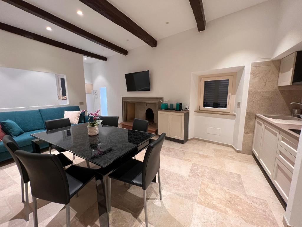 Mia Margot Suite Apartment photo 4