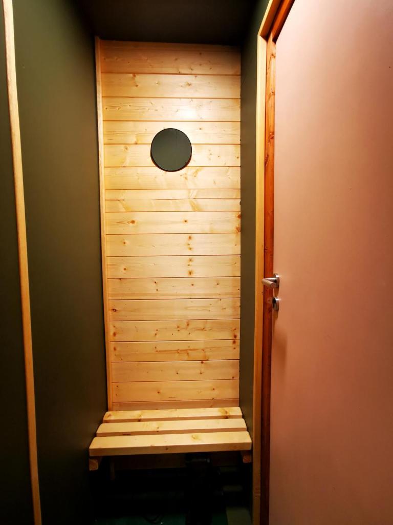 Au Pied Du Trieu, The Shelter photo 4