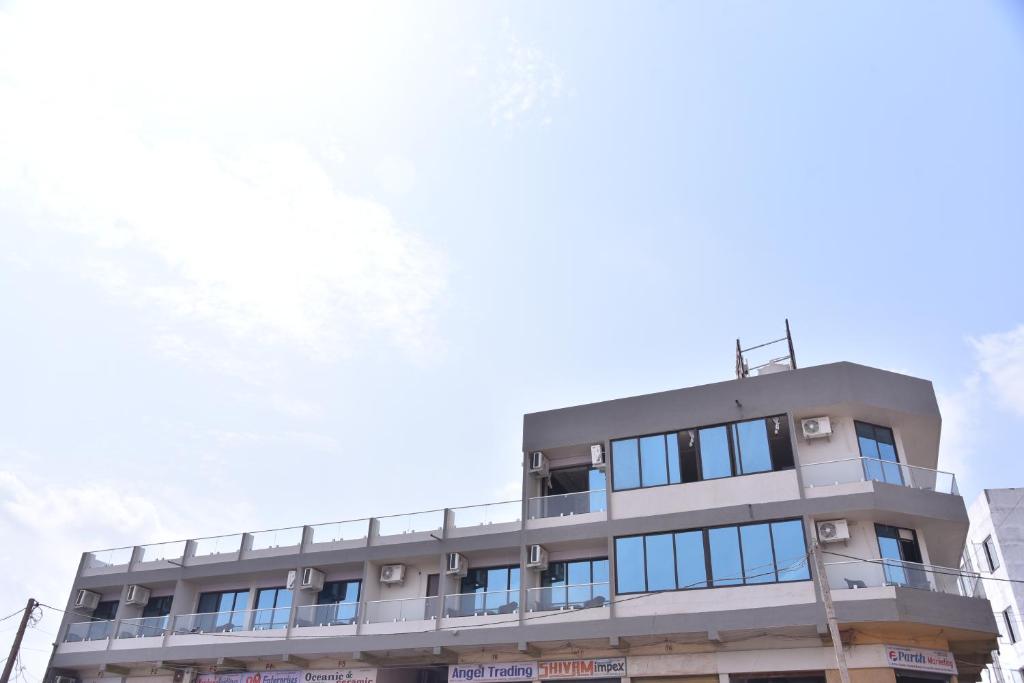 Hotel Savera Inn photo 4