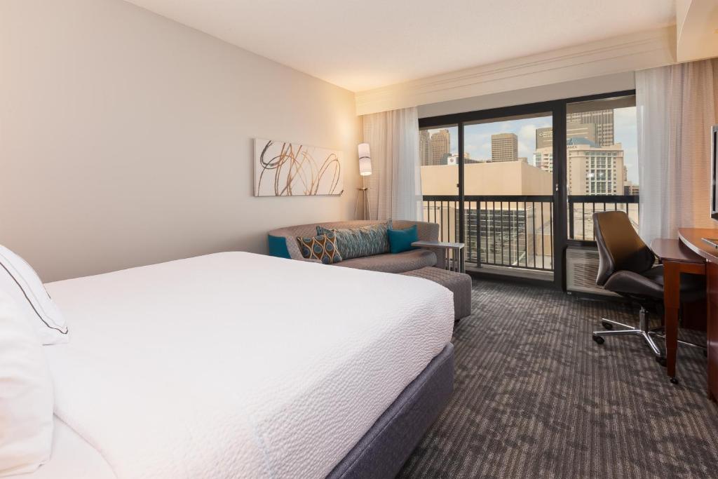 Courtyard by Marriott Oklahoma City Downtown photo 1