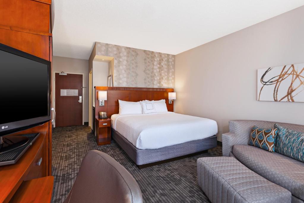Courtyard by Marriott Oklahoma City Downtown photo 2