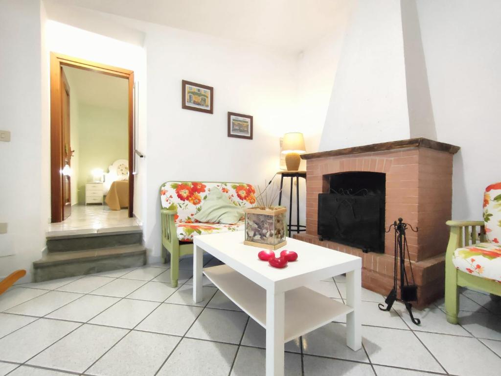 Villa Dolce Cuma - Tap to explore photos