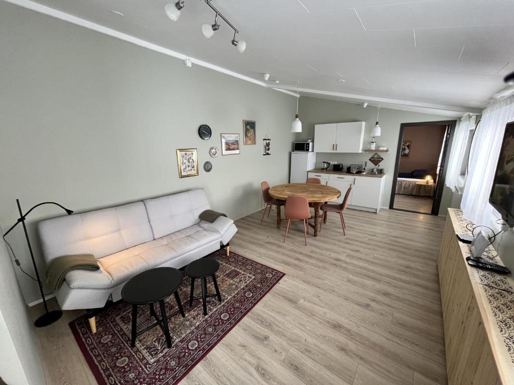 Bridge Apartment photo 2