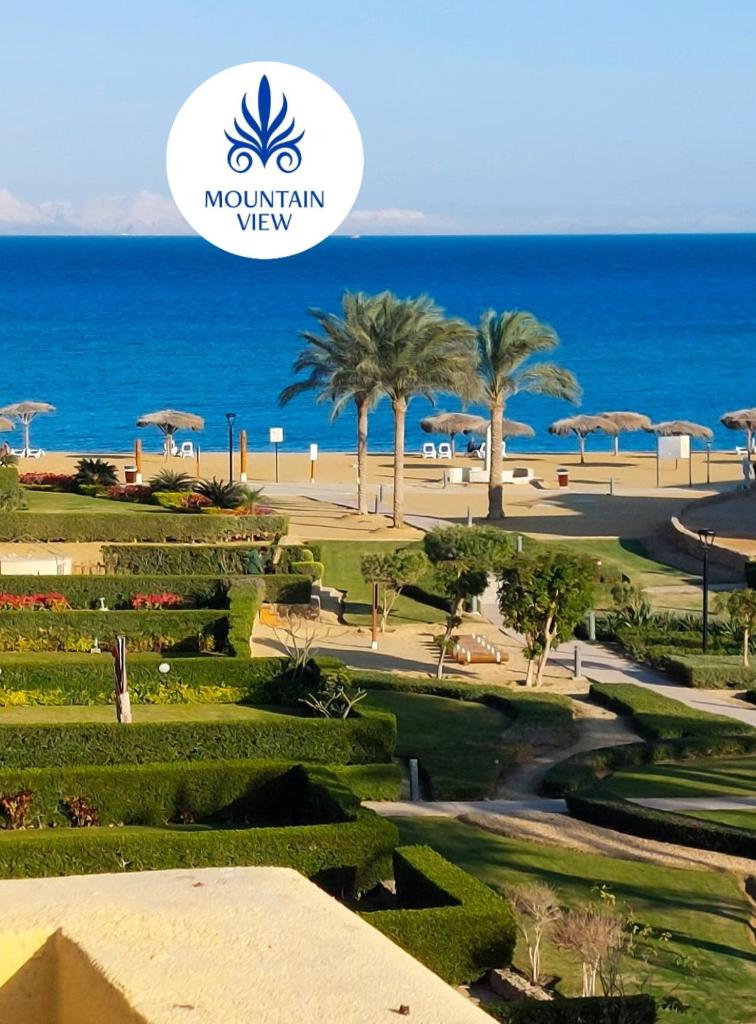Mountain View 2 Ain Sokhna, Sea & ""HEATED"" Pool View, Penthouse with Roof- Families ONLY