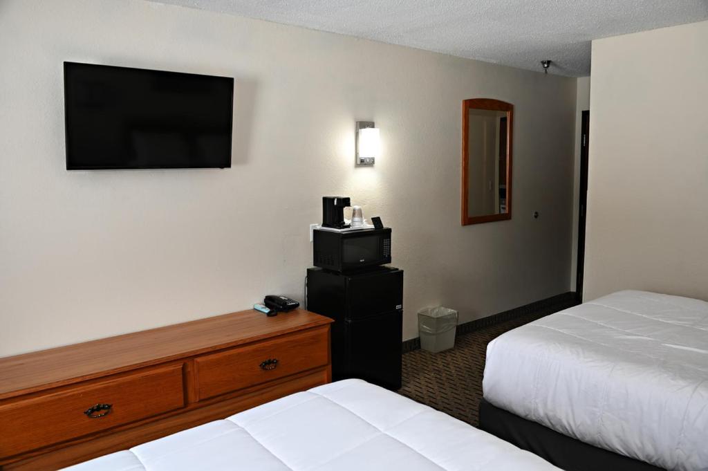 Hibbing Inn & Suites photo 2