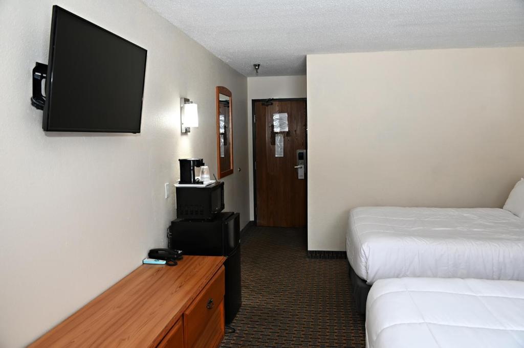 Hibbing Inn & Suites photo 3