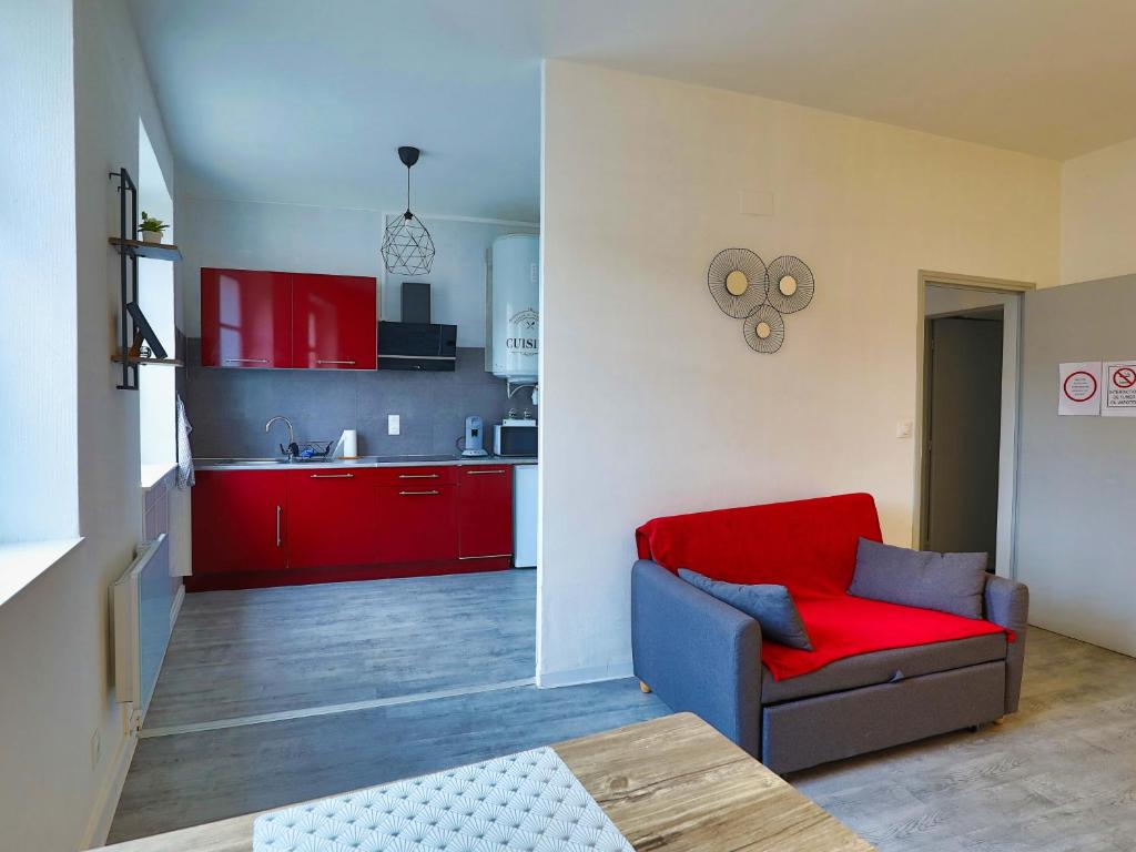T2 en RDC style industriel en centre ville "Cottage de Moissac" photo 3