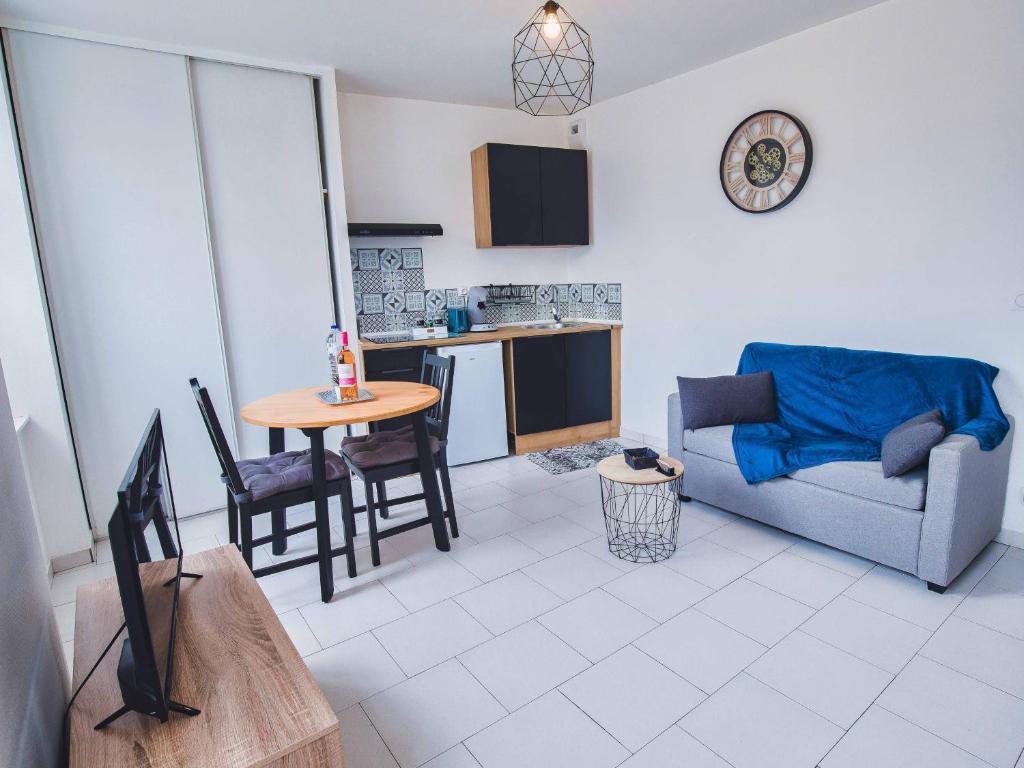 T2 B and Wood "Cottage de Moissac" photo 2
