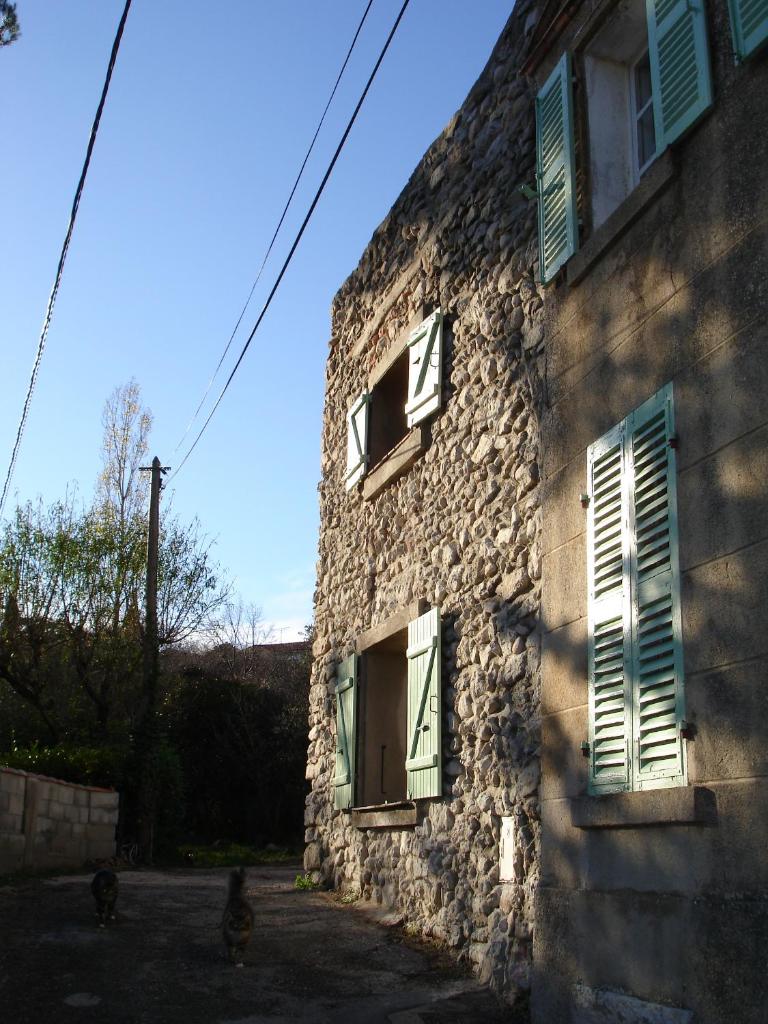 APPARTEMENT DANS HAMEAU PROVENCAL photo 1