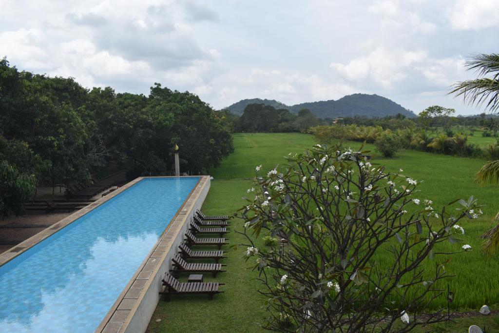 Sigiriana Resort by Thilanka photo 1