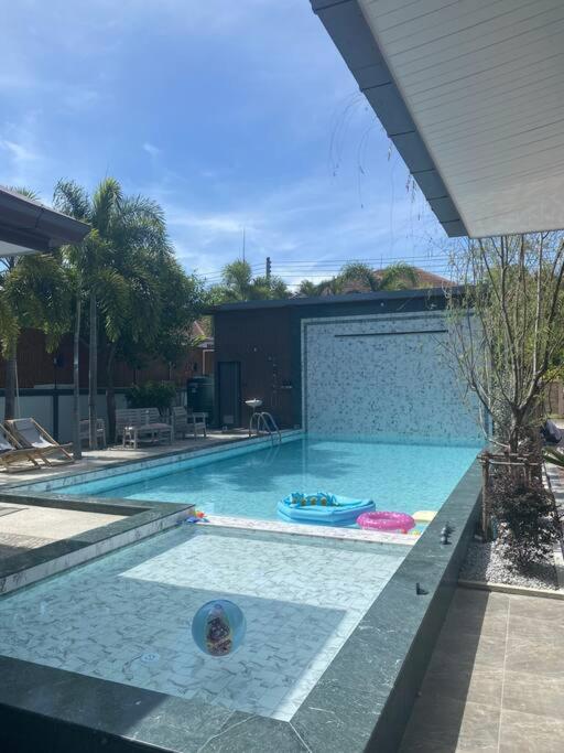 Let's Chill Pool Villa Pattaya Najomtien42 and Sattahip