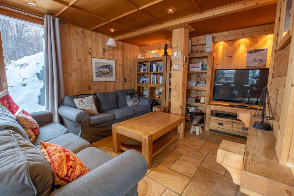 Chalet Clearmount with Spa photo 3