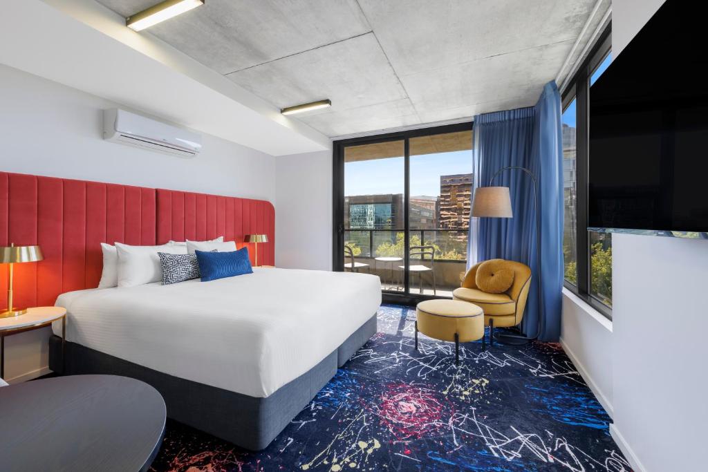 Mercure Melbourne St Kilda Road photo 1