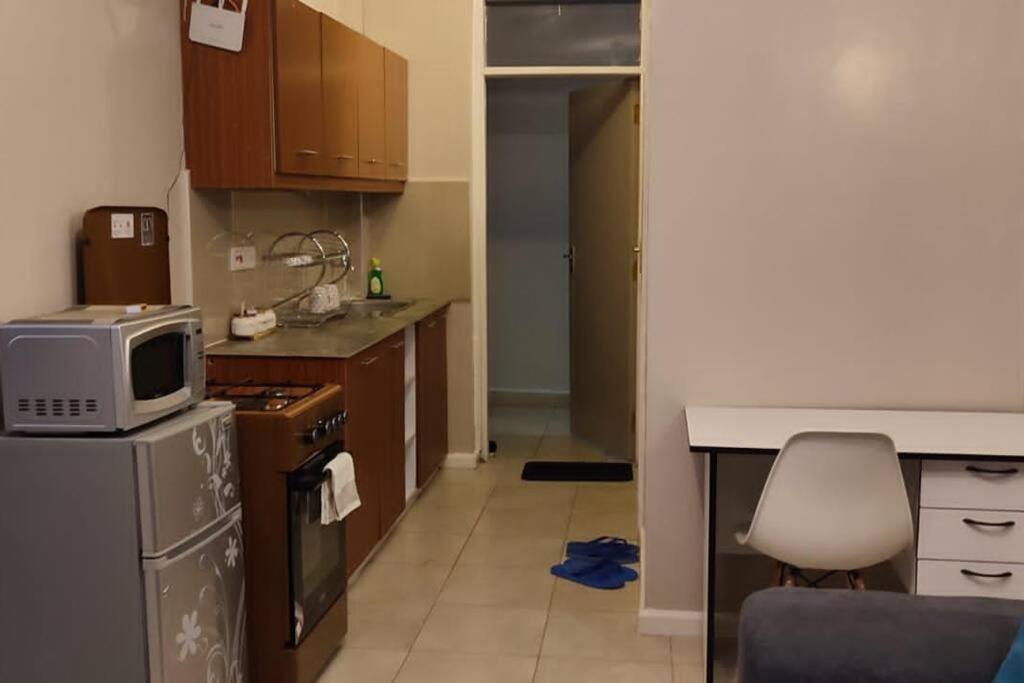 One bedroom fully furnished apartment photo 4