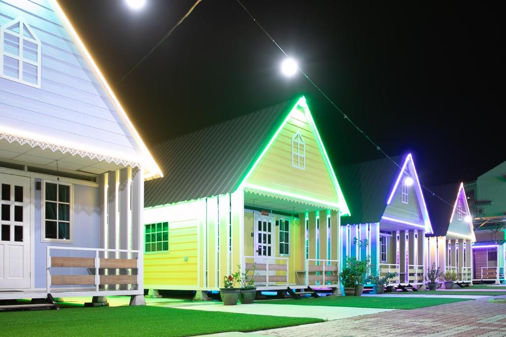 Rainbow Huts by Zing Motel photo 3
