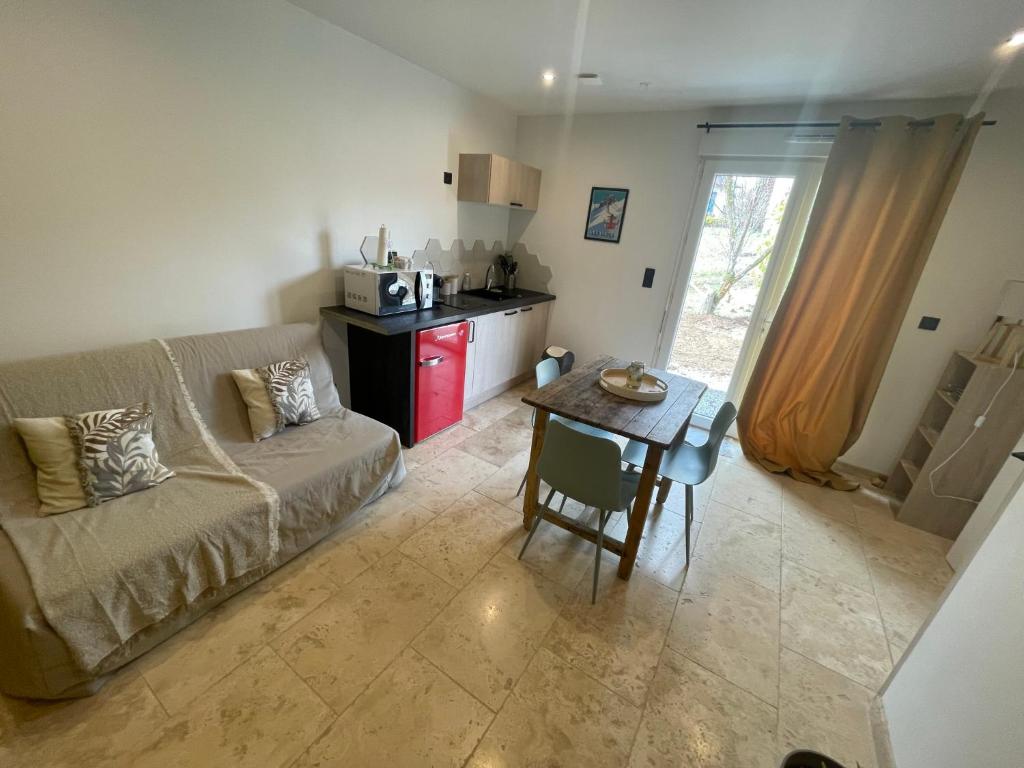 L'Evasion à la Tourronde (L'Evasion a la Tourronde) - Thumbnail image