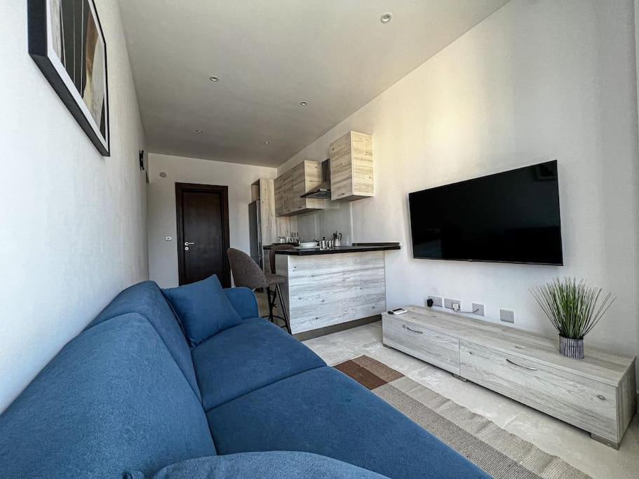 Charming Modern Apartment 6 by Solea photo 4