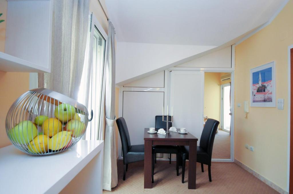 Апартаменты (Апартаменты с 1 спальней и балконом - Пентхаус), Budva Inn Guest House