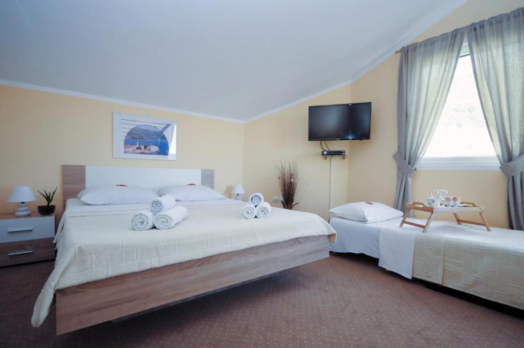 Апартаменты (Апартаменты с 1 спальней и балконом - Пентхаус), Budva Inn Guest House