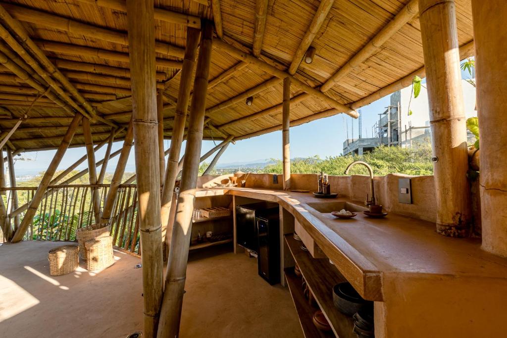 Bamboo Tree House romantic & luxury retreat photo 2