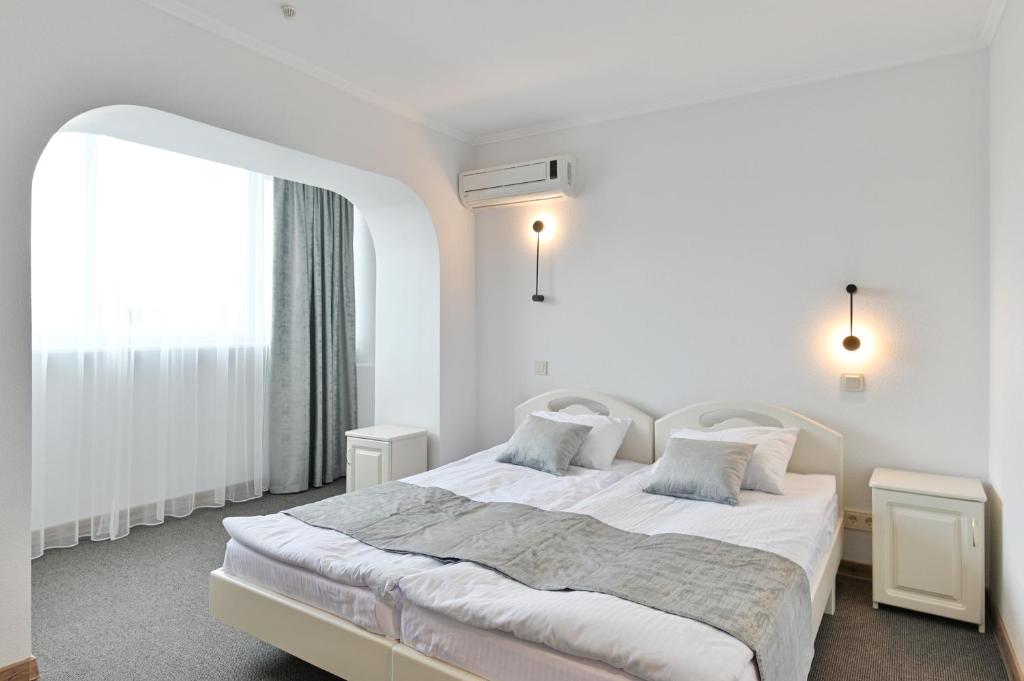 Makis Hotel SPA photo 4