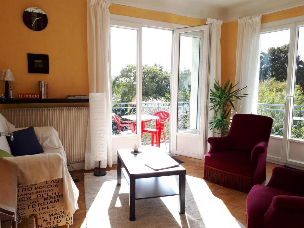 Appartement Vichy, 2 pièces, 2 personnes - FR-1-489-302