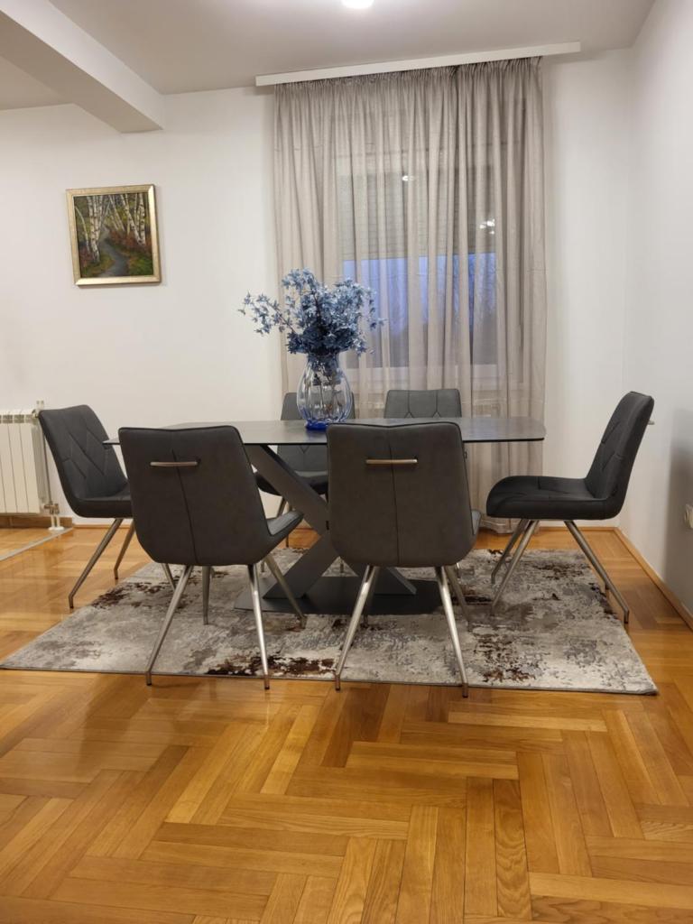 URBAN GREY APARTMAN photo 1