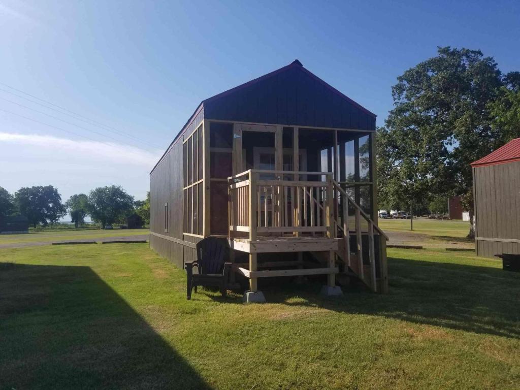 Lakefront Cabin - South of the Border - 13