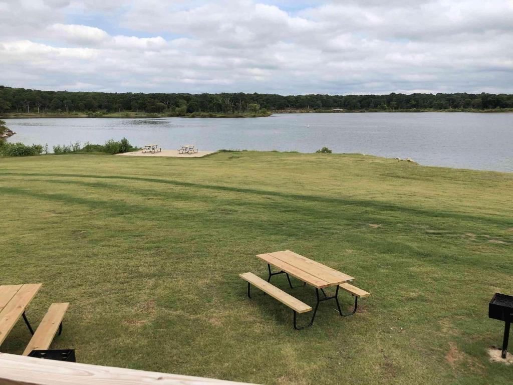 Lakefront Cabin - Texoma Coast - 14 photo 2