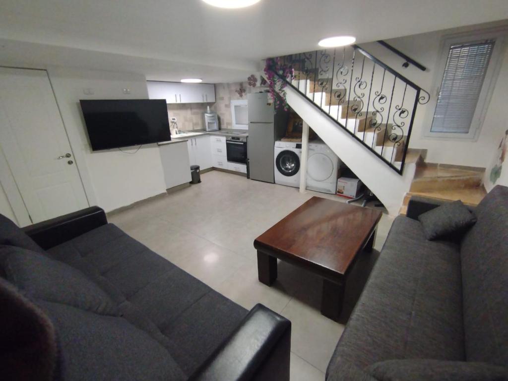 Magical old city apartment דירת אירוח מקסימה בלב הרובע היהודי photo 1