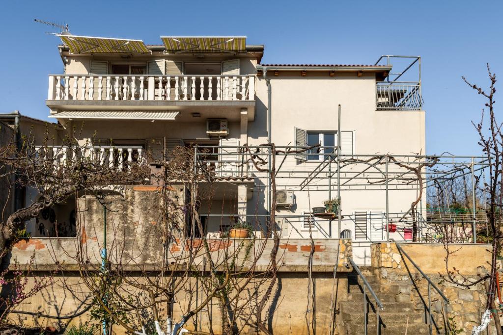 Apartments with a parking space Lopar, Rab - 14070 photo 2