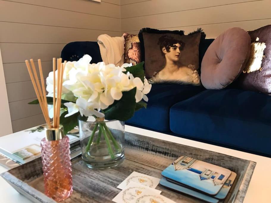 Hamptons In Rye Blue Cottage 3 Mins from Hot Springs! photo 3