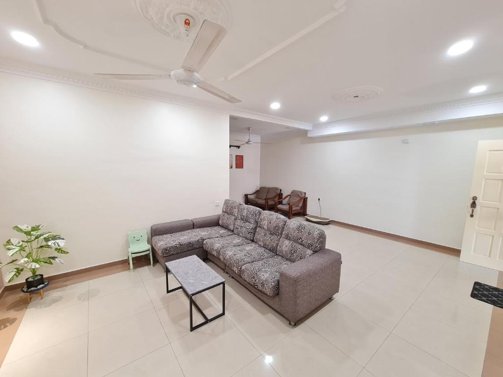 Air-home M9 Simpang, 4Bedroom, 10Pax, Netflix photo 1