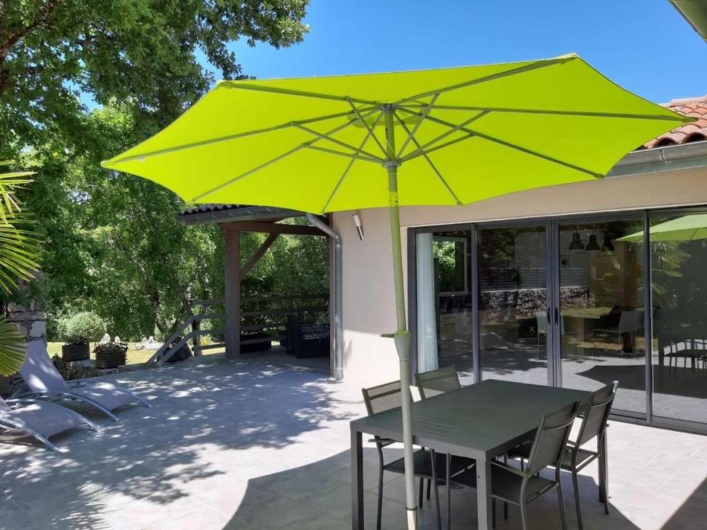 Les Oliviers gîte grand confort au calme classé 3 étoiles photo 1