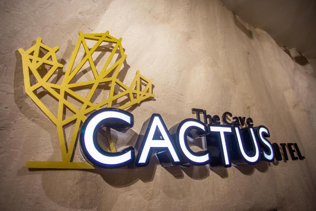The Cave By Cactus Hotel Skudai photo 2