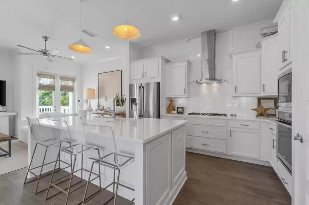 Salty Chic Classy Townhome in Prominence Best Location Near Pool photo 2
