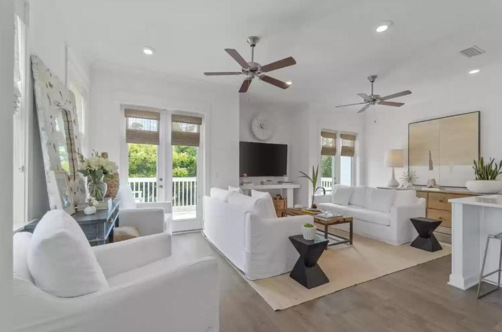 Salty Chic Classy Townhome in Prominence Best Location Near Pool photo 4