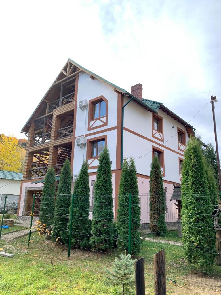 Hirskyy Svitanok photo 4