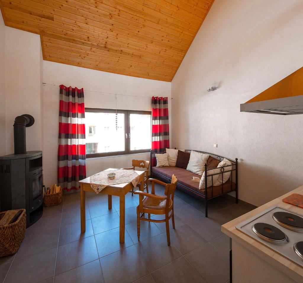 Ferienwohnung Sauvignon Blanc Weingut Zur Burg photo 4