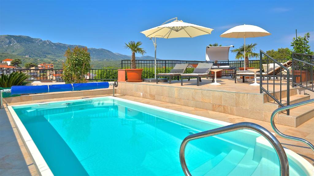 Kalina Deluxe Apartments photo 2
