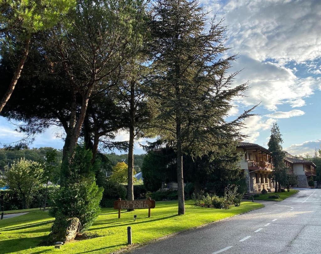 Hotel Rural Spa & Wellness Hacienda Los Robles photo 2