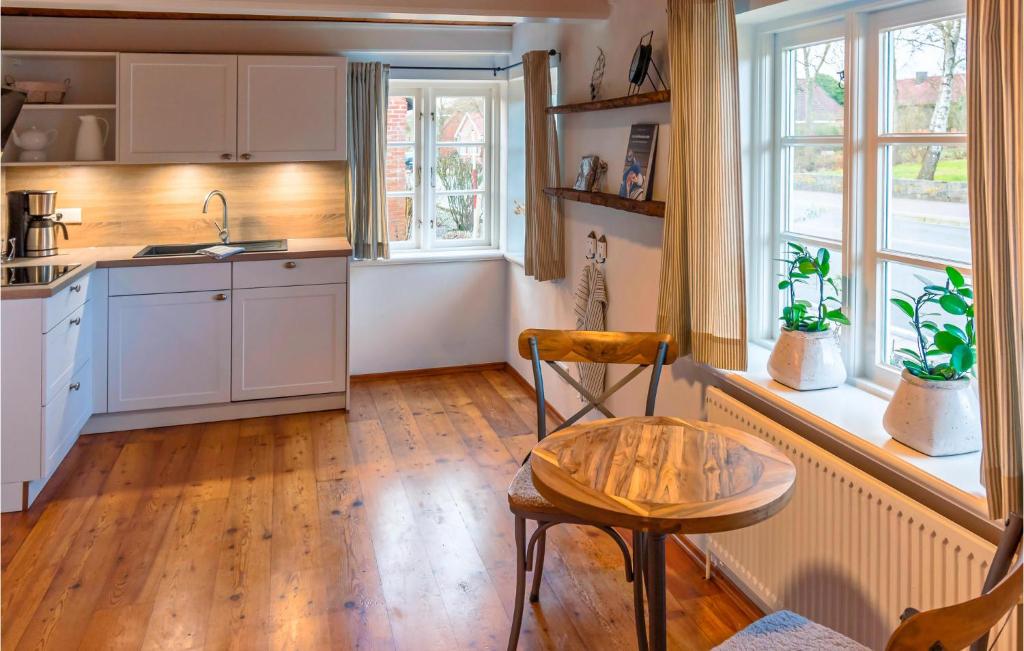 Awesome Home In Emmelsbll-horsbll With 2 Bedrooms And Wifi photo 1
