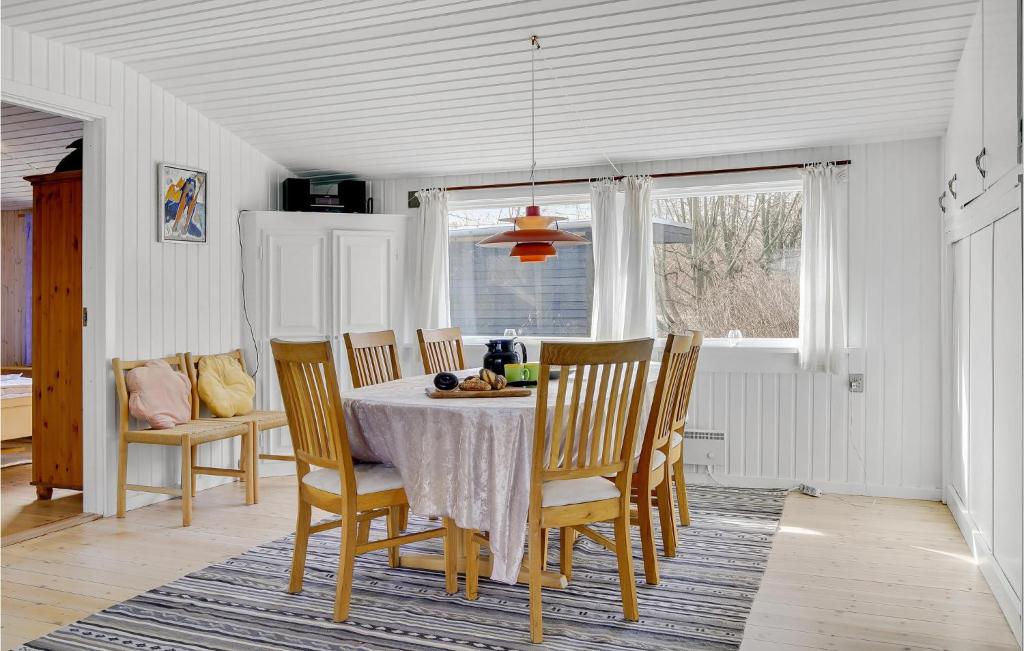 Amazing Home In Nykbing Sj With 4 Bedrooms And Wifi photo 1