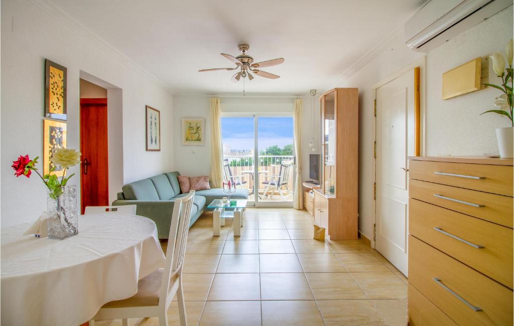 Nice Apartment In El Chaparral With Outdoor Swimming Pool, Wifi And 2 Bedrooms photo 2