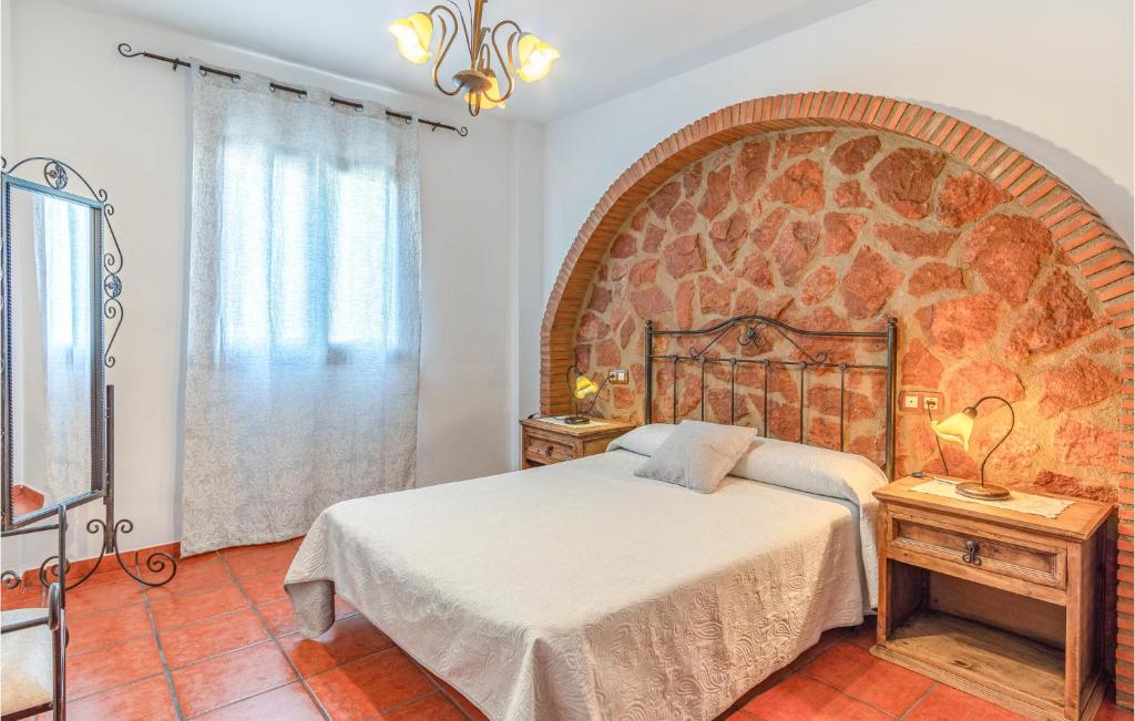 Beautiful Home In Mecina Bombarn With Outdoor Swimming Pool, Wifi And 2 Bedrooms photo 3