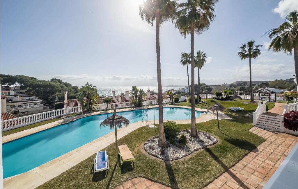 Stunning Apartment In Benalmdena With Outdoor Swimming Pool, 2 Bedrooms And Wifi
