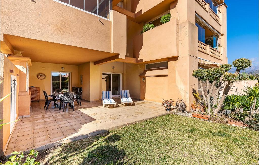 Awesome Apartment In Torrox Costa With Outdoor Swimming Pool, Wifi And 2 Bedrooms photo 3