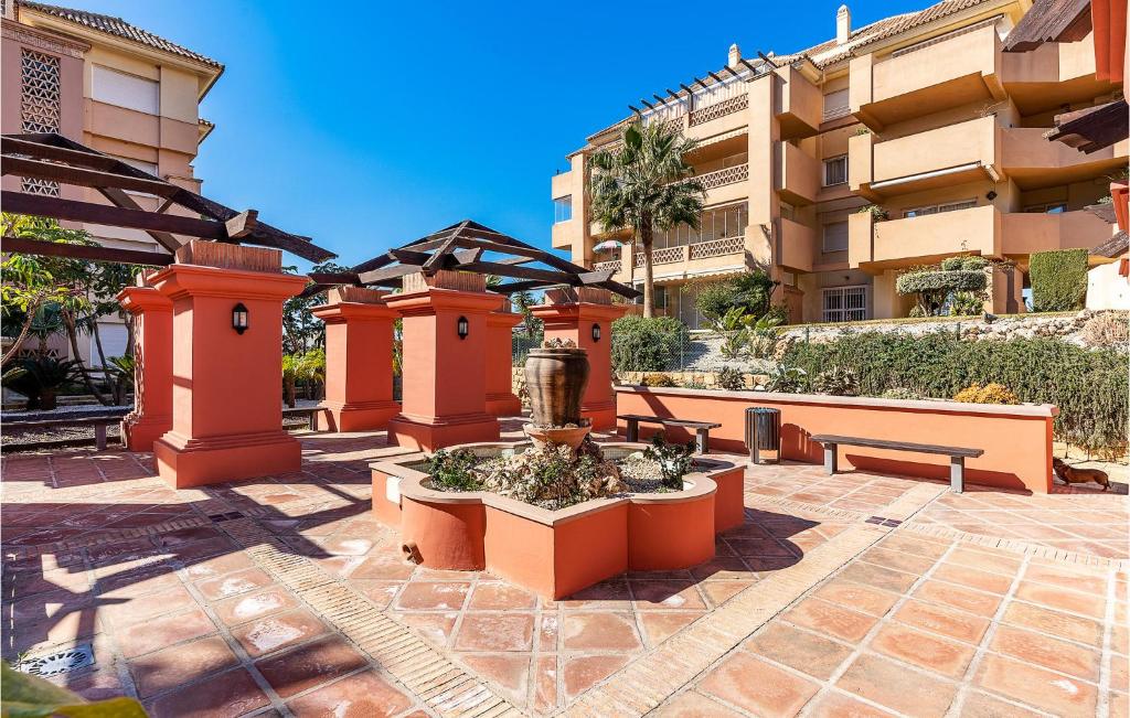 Awesome Apartment In Torrox Costa With Outdoor Swimming Pool, Wifi And 2 Bedrooms photo 4